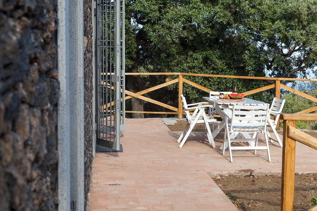 Ecoagriturismo Notti Stellate Etna Mare * Mascali