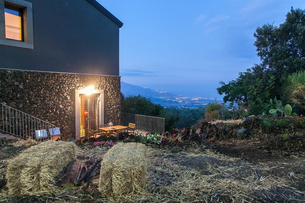 Ecoagriturismo Notti Stellate Etna Mare Farm stay