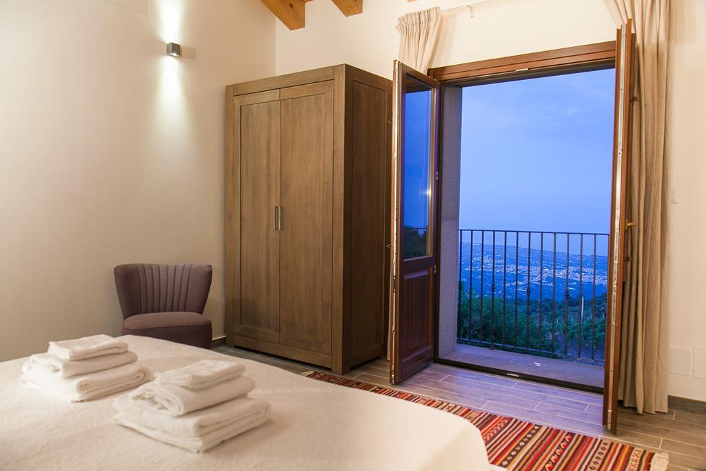 Ecoagriturismo Notti Stellate Etna Mare