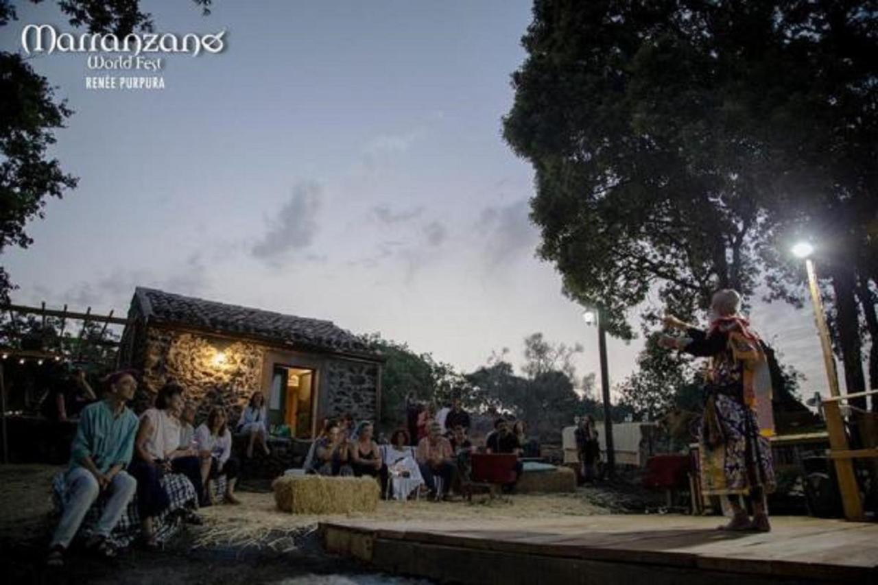Farm stay Ecoagriturismo Notti Stellate Etna Mare *
